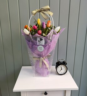 Çantada Renki Laleler